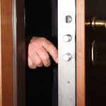 Apertura porte senza scasso a Parma